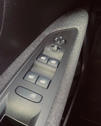 Peugeot 3008 cena 49050 przebieg: 164625, rok produkcji 2019 z Brusy małe 254